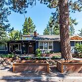 The Bend House 3 Bedroom Home by RedAwning