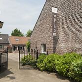 Elegant Holiday Home in Baarlo With Garden