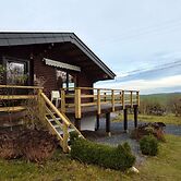 Quiet Chalet With Panoramic View and Fenced Garden