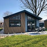 Modern Chalet With Combi Microwave Near Efteling