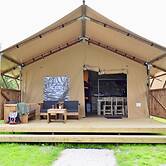 Homely Tent with Kitchen & Shower near Beach & Campsite