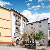 Rustic Holiday Home in Tolva near Mont Rebei Lake