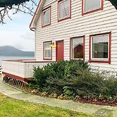 10 Person Holiday Home in Brekke