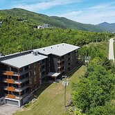 Les Caches de la Grande Pointe