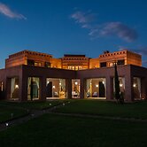 Luxury Services In This Beautiful Villa In Marrakech