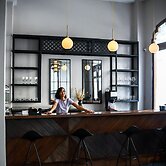 El Colonial - Adults Only