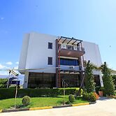White Palace Hotel