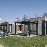Comfy Lodge with Microwave near Markermeer