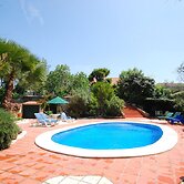 Vintage Farmhouse in Soudos Lisbon With Pool
