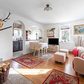 Lodge in Bohemia With Sauna and Bubble Bath