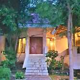 Wae Watu Hotel & Resort