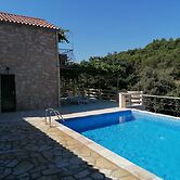 Tennis court and outdoor pool villa