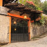 La Casa de Piedra By Rotamundos