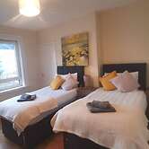 Two Bedroom Apartment by Klass Living Serviced Accommodation Airdrie -