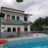 Mri Homestay Sg Buloh - 3 Br House on First Floor With Centralised Poo