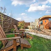 Cosy Escape Heated Luxury pod With hot tub