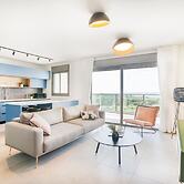 Sunny Haven Sea View Escape by Sea N Rent