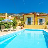 Villa Russa Alexandros Large Private Pool Walk to Beach Sea Views Wifi