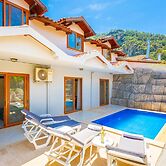 Villa Emel Paradise Private Pool A C Wifi Car Not Required Eco-friendl