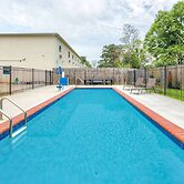 Days Inn by Wyndham Zachary LA