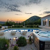 Villa Nebesi
