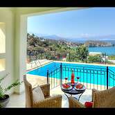 Villa Ares With Private Pool and a Spectacular Seaview 150m From the B