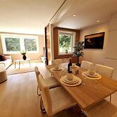 Bright And Modern Apartment Near Center, 85 M2, Fully Equipped, Free P