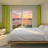 Janghohang J Story Spa Pension
