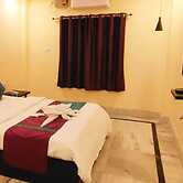 Goroomgo Luxury Star Inn Sum Hospital Bhubaneswar