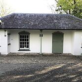 Idyllic Location, Stunning Views, Relax & Refresh in Peace & Comfort