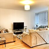 Elegant Apartment in The Wharf