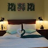 Lovely 3-bed House in Queimada Ideal for Families