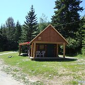 Helmcken Falls Lodge