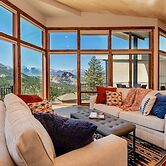 Azure Vista Vacation Home At Windcliff 3 Bedroom Home by Redawning