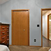 Cheif Lake Lodge 4 Bedroom Home by RedAwning