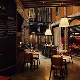 Hotel Woolstore 1888, Sydney - Handwritten Collection