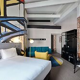 Hotel Woolstore 1888, Sydney - Handwritten Collection