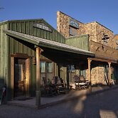 Tombstone Monument Guest Ranch