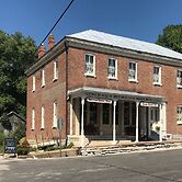 Corner George Inn Bed & Breakfast