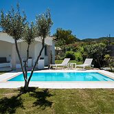 Limone Beach Resort