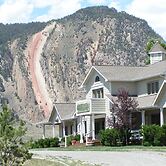 Yellowstone Basin Inn