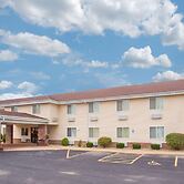 Super 8 by Wyndham Galva