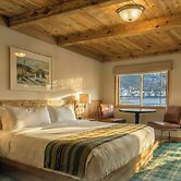 Western Riviera Lakeside Lodging