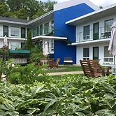 Hôtel Motel Les Voitures d'Eau