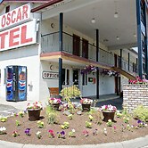 King Oscar Motel