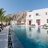 Mar n Mar Crown Hotel and Suites