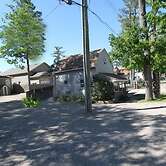 Riverview Cottages
