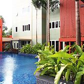 Phuket Ecozy Hotel