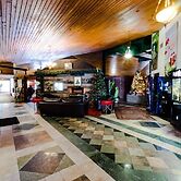 Vegreville Garden Inn