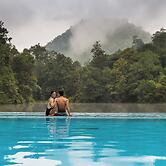 Home Phutoey River Kwai Hotspring & Nature Resort